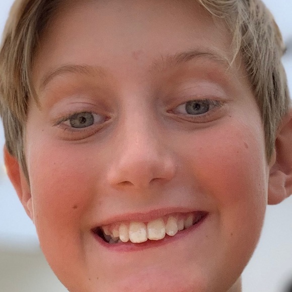 Meet your Posher, Andrew - Picture 1 of 1